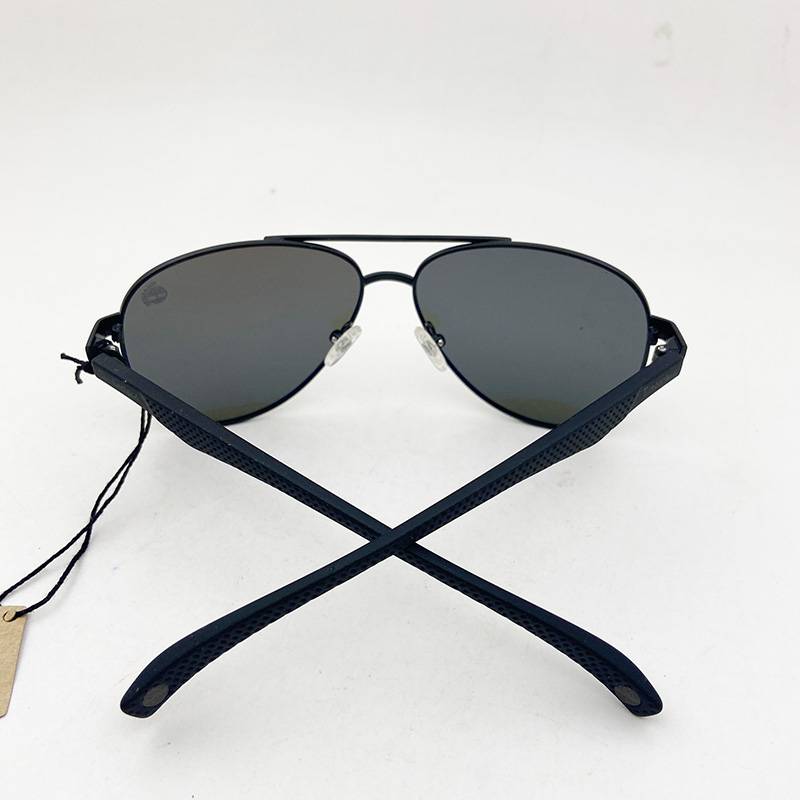 Export order Men's polarized sunglasses fashion personality sunglasses toad mirrors driving mirror