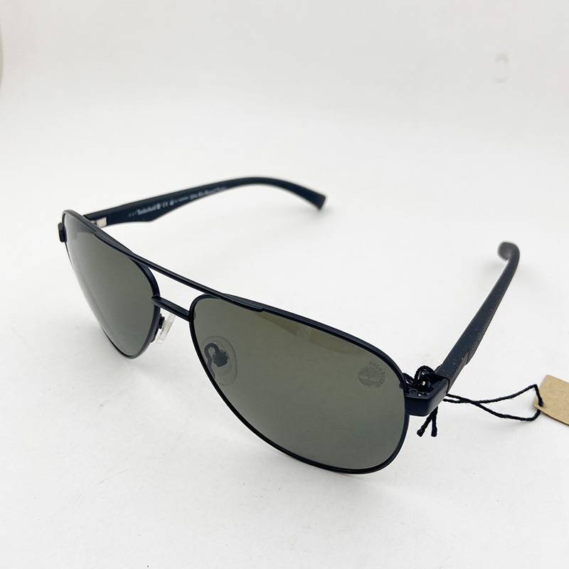 Export order Men's polarized sunglasses fashion personality sunglasses toad mirrors driving mirror