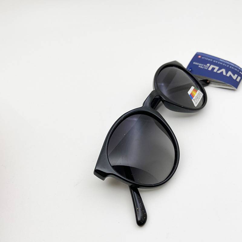 Original single men's and women's brand export polarized sunglasses fashion personality sunglasses care mirror sunshade mirror driving mirror