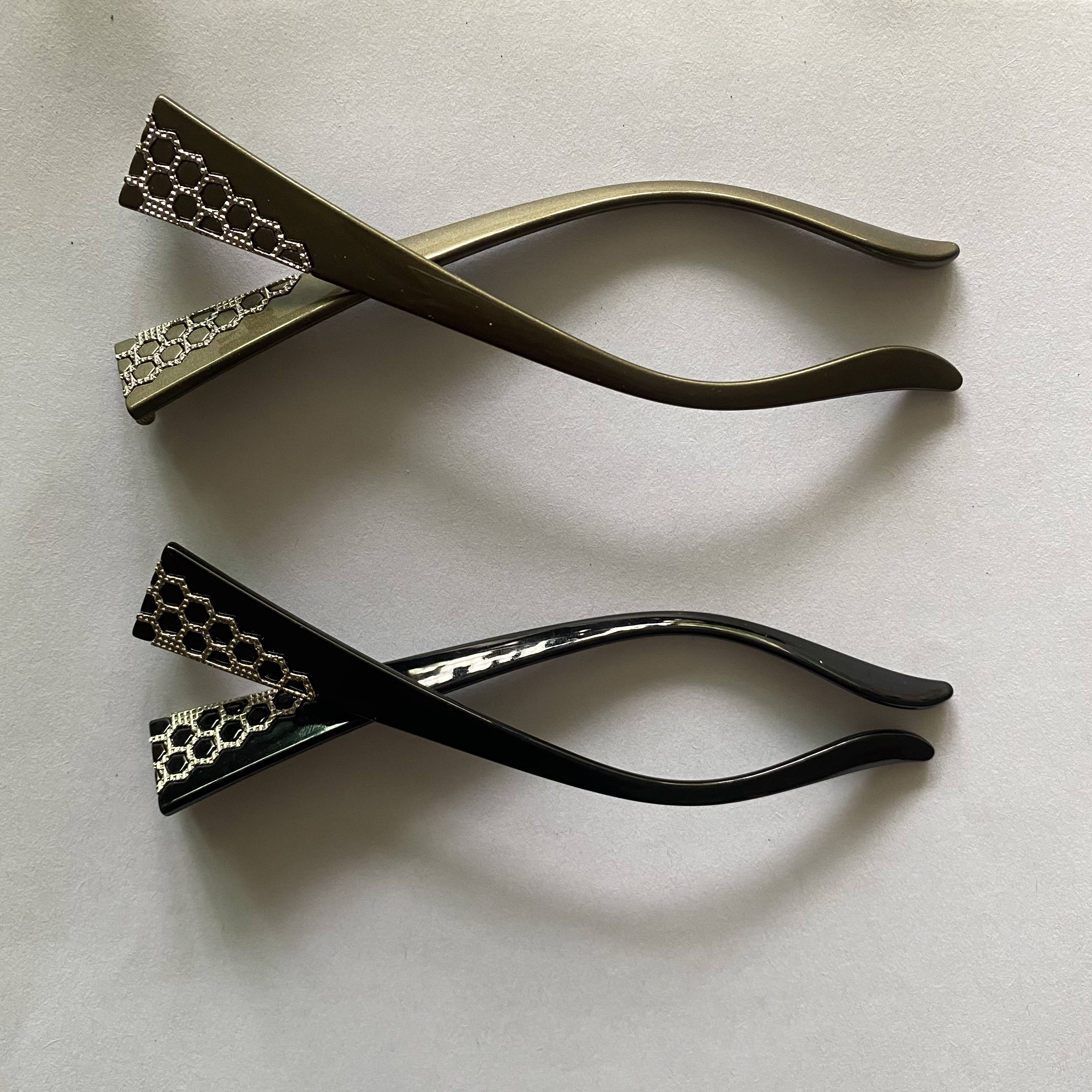 Glasses leg width 17mm three teeth convex teeth and sunglasses legs length 132mm tooth spacing 1mm increases wide mirror legs one pair
