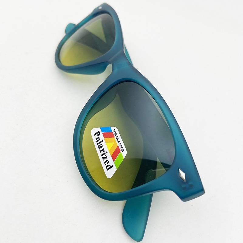 Original single male and female personalized tide sunglasses fashionable sunglasses anti -ultraviolet sun shading driving mirror