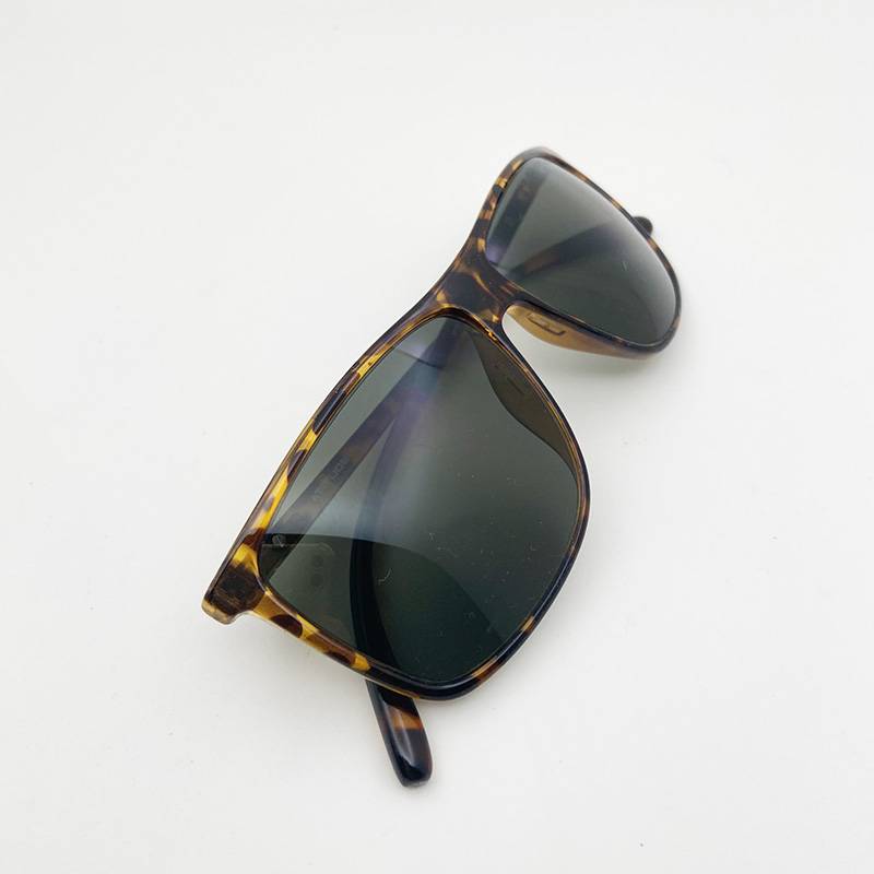 Exporting pure original single men and women leopard print sunglasses fashion sunglasses anti -ultraviolet watch mirror brand sunshade mirror