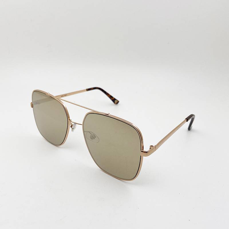 Exporting pure original single men's and women's metal box sunglasses fashion personality sunglasses anti -ultraviolet -ray eye shading mirrors