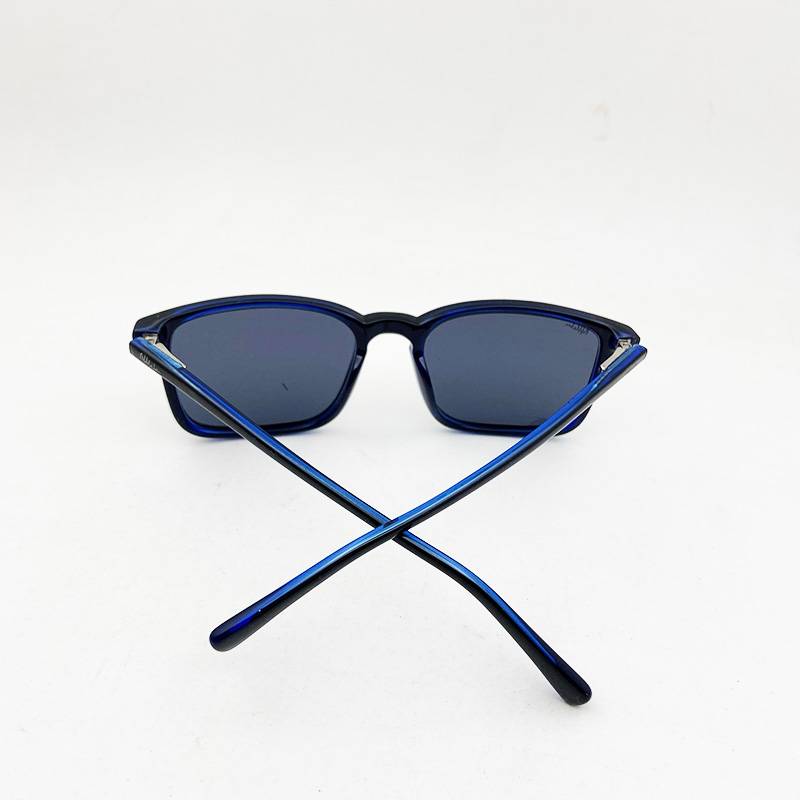 Exit Europe and the United States, men's and women's brands, sunglasses anti -ultraviolet versatile comfort sunglasses outdoor sunshade