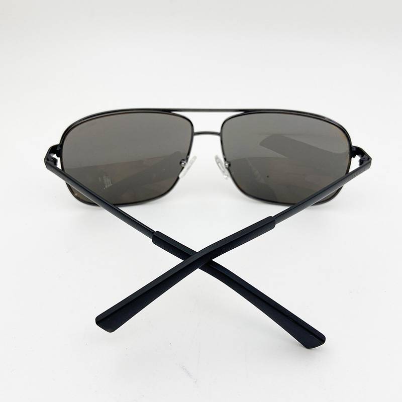 The original single men's brand polarizer and sunglasses fashion personality sunglasses anti -ultraviolet sunshine driving glasses