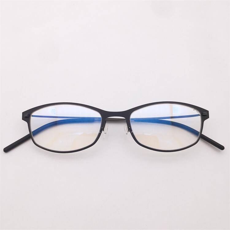 Original single German order ultra -light titanium black gun gold full -frame small round box fine legs fine leg literary personality