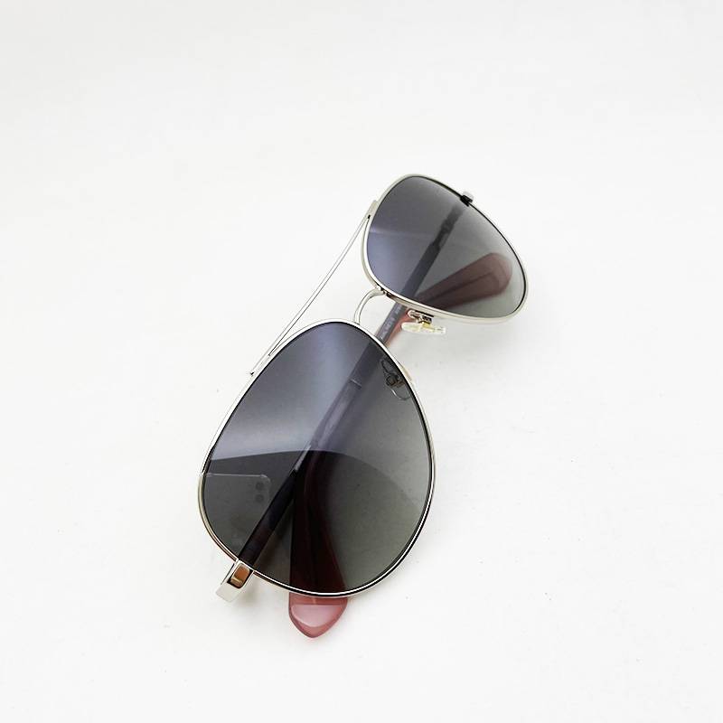 Original fashion women's sunglasses classic toad mirror anti -ultraviolet outdoor outdoor sun mirror brand sunglasses tide