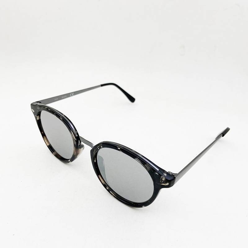 The original single women's brand sunglasses personalized tide sunglasses anti -ultraviolet eye mirror outdoor sunshade glasses