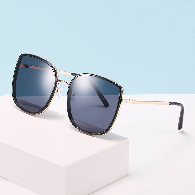 Internet celebrity anti-ultraviolet sunglasses can be equipped with a degree of myopia sunglasses 50-600 degrees polarized glasses female retro