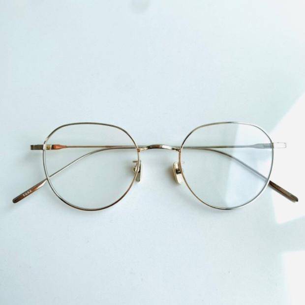 New Star New Anti -Blu -rayopathy Glasses Ping -optical metal frame Titanium alloy super light men and women YONA