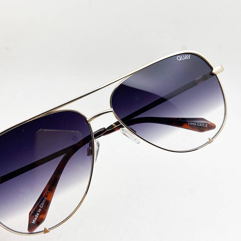 Exit European men and women gradient toad mirror fashion versatile tide sunglasses big face anti -ultraviolet sunglasses Quay