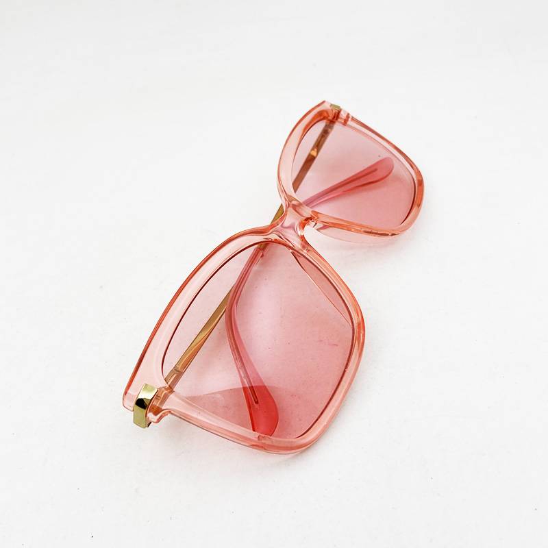 2022 Ms. Personal Street Shooting sunglasses UV400 Metropolitan Moisturizer Outdoor Outdoor Fashion Fashion