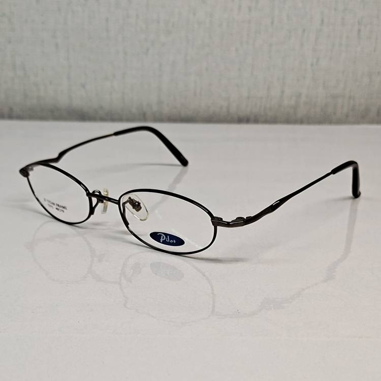 Original full -frame glasses β -titanium full -frame 5315 light -vintage ellipse chip wide face 12 grams 141