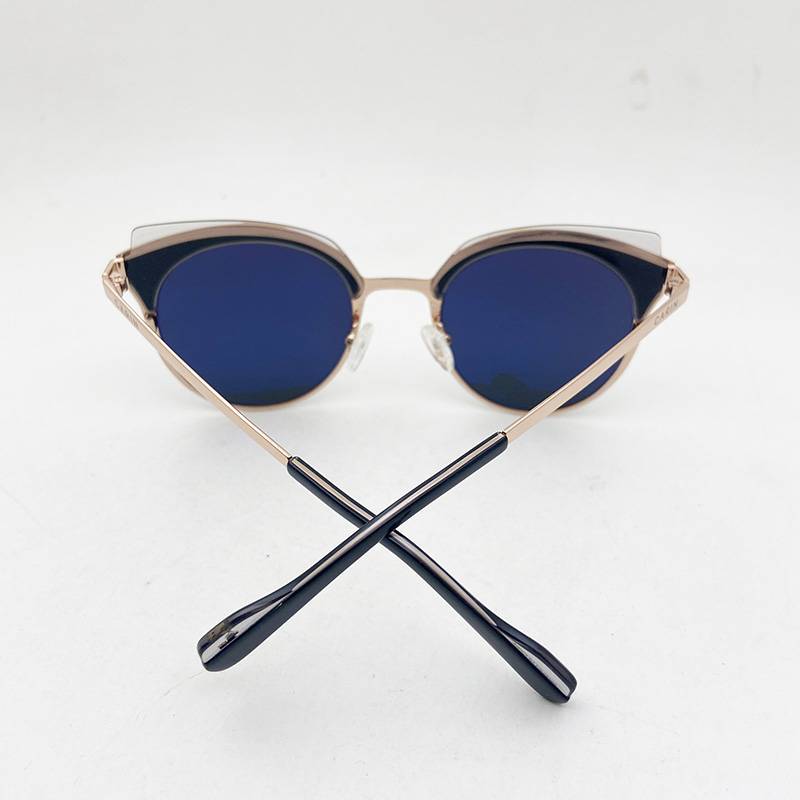 Exporting pure original Single Ms. sunglasses fashion personality brand sunglasses anti -ultraviolet goggles sunshade shelter shelter
