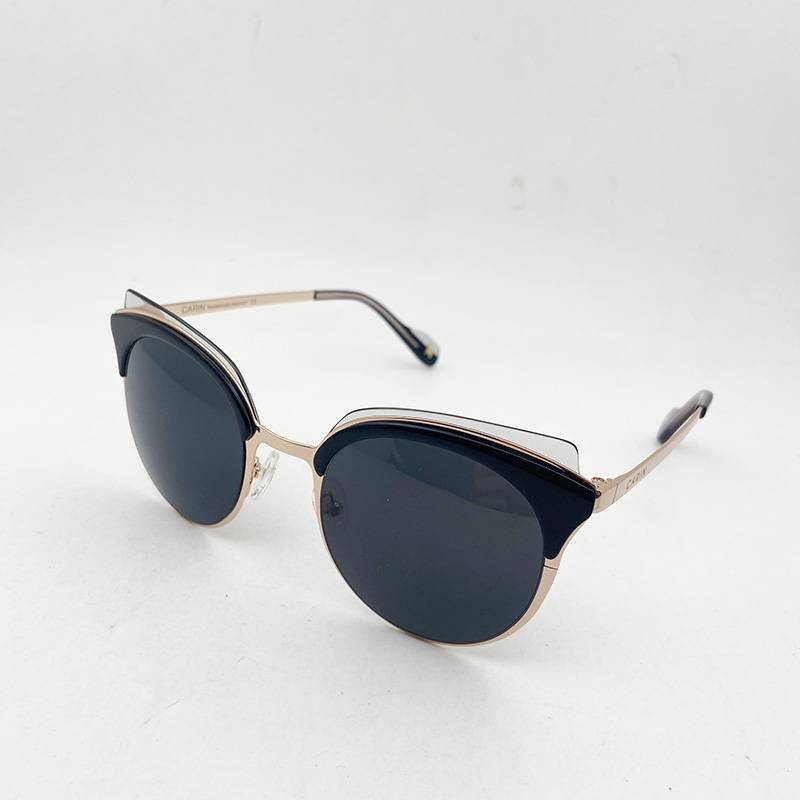 Exporting pure original Single Ms. sunglasses fashion personality brand sunglasses anti -ultraviolet goggles sunshade shelter shelter