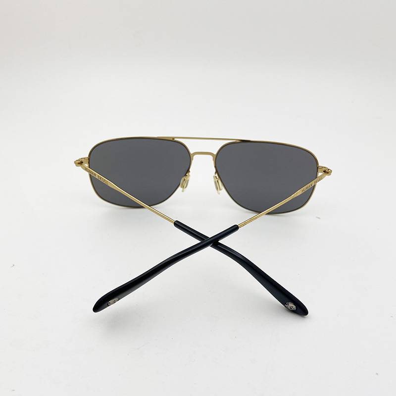 Original single men's and women's brand sunglasses fashion versatile ultra -light sunglasses anti -ultraviolet lighting mirror shading mirror tide