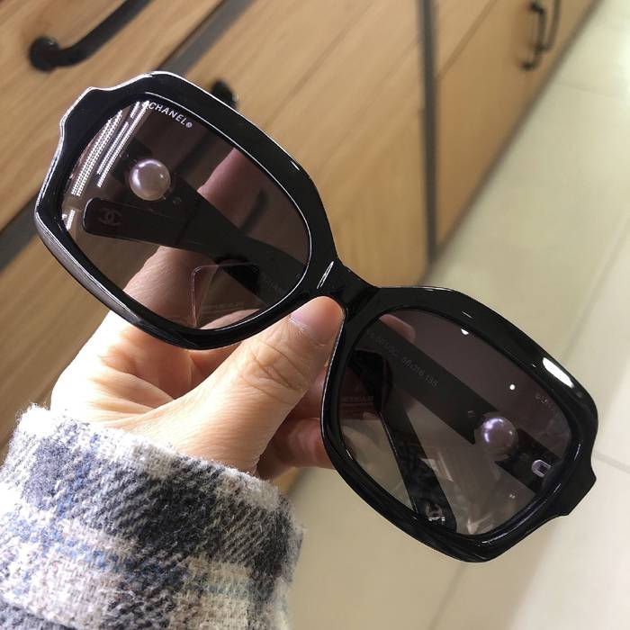High -end customized Xiaoxiang Same Fashion Ms. Gradient Polarized Morroscopy Pearl Pearl Edition can be equipped with close vision