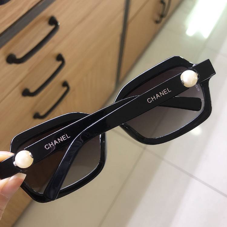 High -end customized Xiaoxiang Same Fashion Ms. Gradient Polarized Morroscopy Pearl Pearl Edition can be equipped with close vision