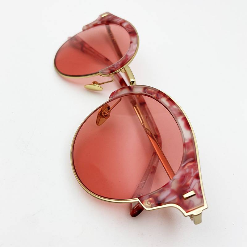 Order women's sunglasses fashion personality sunglasses anti -ultraviolet eye -proof shaders UV400 outdoor tide