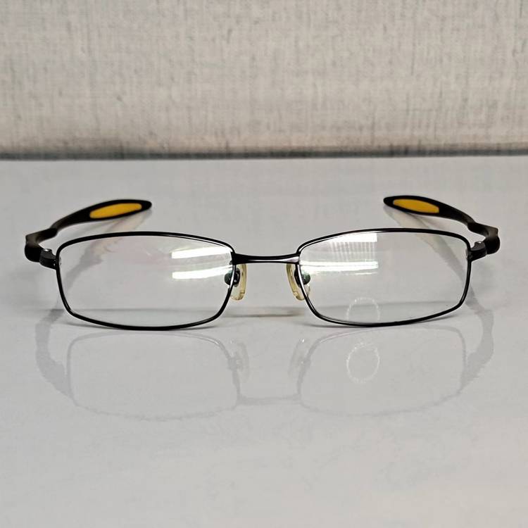 Original single -frame glasses rack 100%pure titanium frame 1102005 Asian Heilan sports model light 12 grams 142