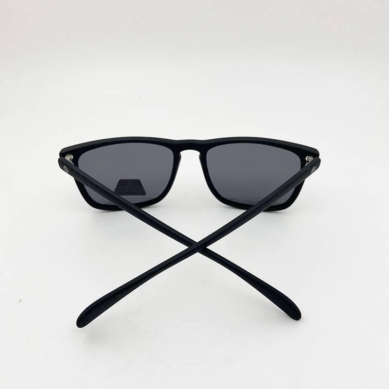 Export order men's and women's blue film polarized sunglasses fashion sunglasses anti -ultraviolet driving driving sunshade mirror