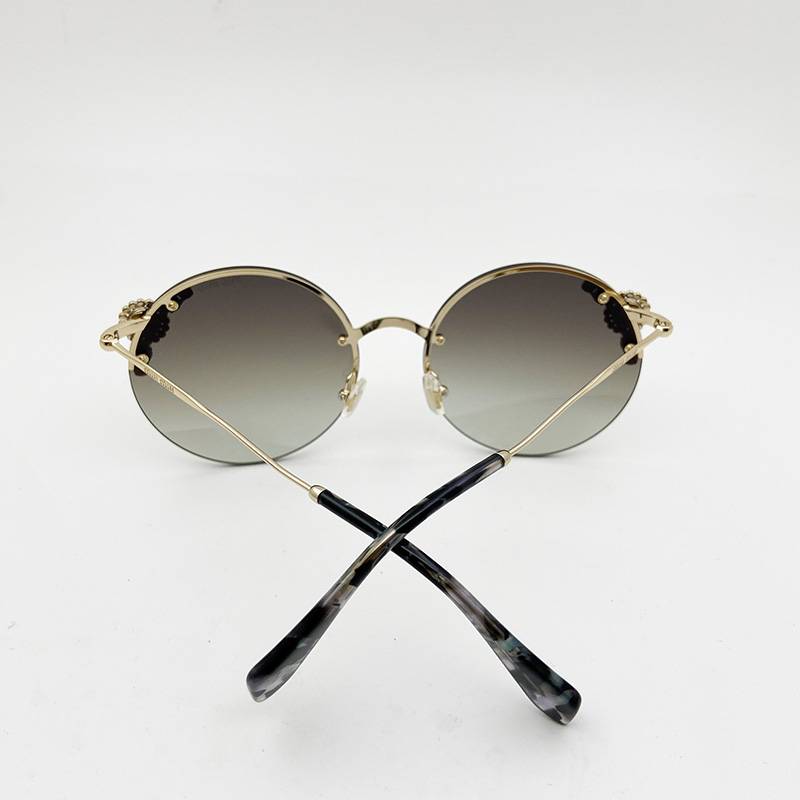 Pure original Single Ms. Pearl brand sunglasses, fashion personality sunglasses anti -ultraviolet wicked sunshade shelter