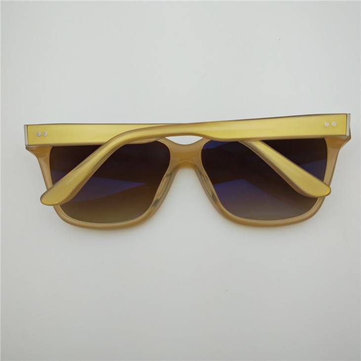 Rare thick plate sunglasses sunscreen sunglasses women's retro small fresh two -color