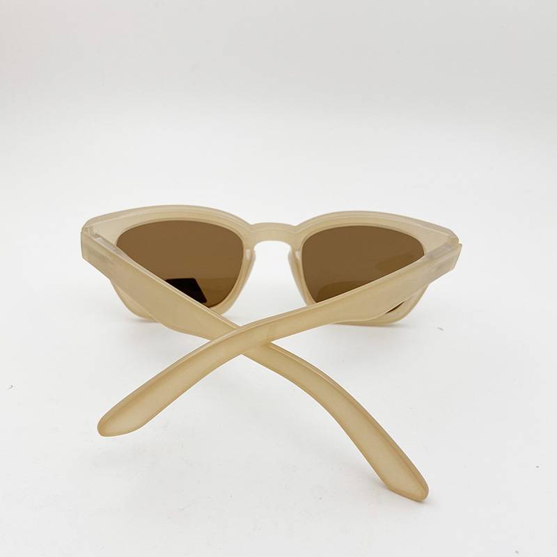 Export orders men and women polarized sunglasses Fashion Personal sunglasses Drive glasses goggles sunscreen mirror