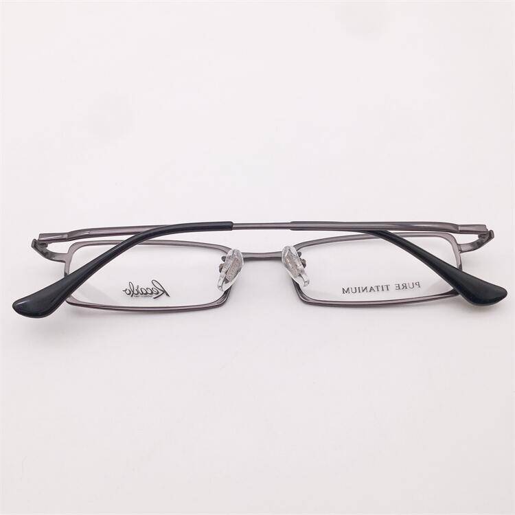 Treasure orphan original single gun color ultra -light pure titanium is only 8 grams of full box all -box literary temperament glasses rack men and women