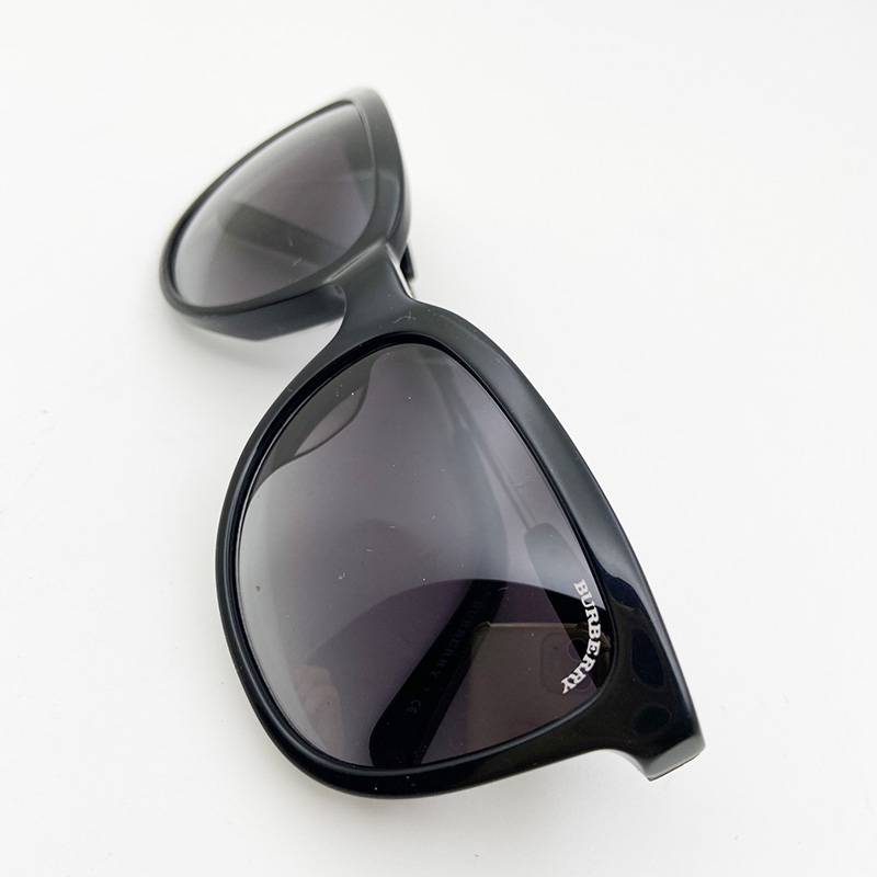 Order men's and women's brand sunglasses fashion personality trendy sunglasses anti -ultraviolet -ray eye shading mirror UV400