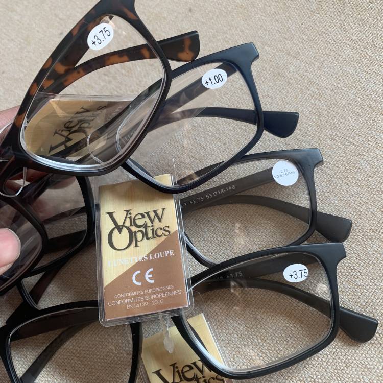 A small amount of original Shan Yali pilot Shuangliang fashionable, portable men and women old flower glasses can be equipped with close vision
