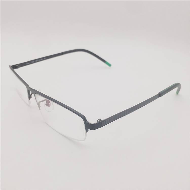 Original single Italian order black ultra -light pure titanium business temperament half -frame carved mirror leg glasses rack