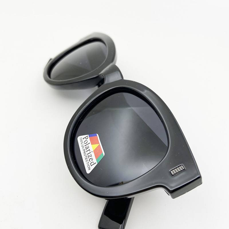Exit the original single men and women polarizer black sunglasses fashionable sunglasses care mirrors driving mirror driving mirror