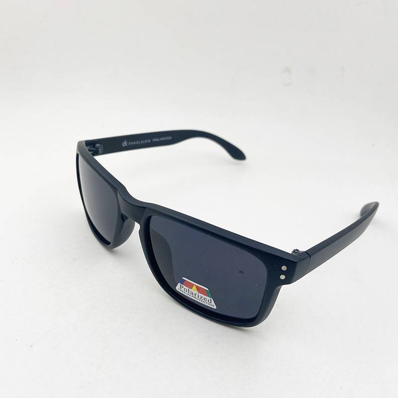 Original single men and women polarized sunglasses anti -ultraviolet sunglasses care mirror shelter driving driving glasses