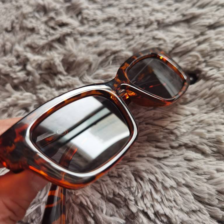 American -style street shooting hot girl retro fashionable concave shape leopard leopard sunglasses tide personality sunglasses show face face sunscreen
