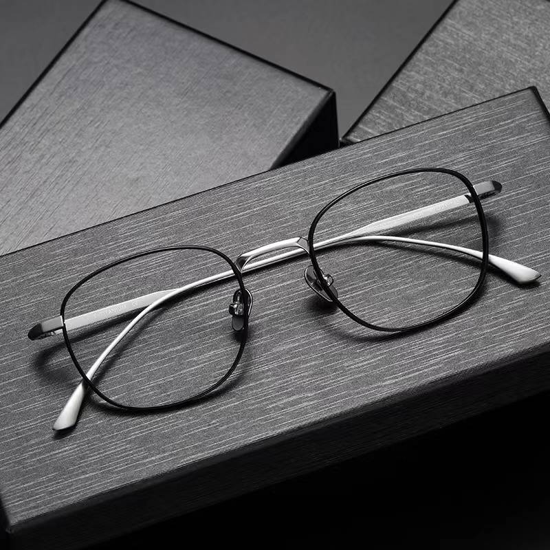 Lonely bet on Wang Chuanjun's same glasses box, pure titanium super light light gold silk ellipse exported original single glasses rack tide