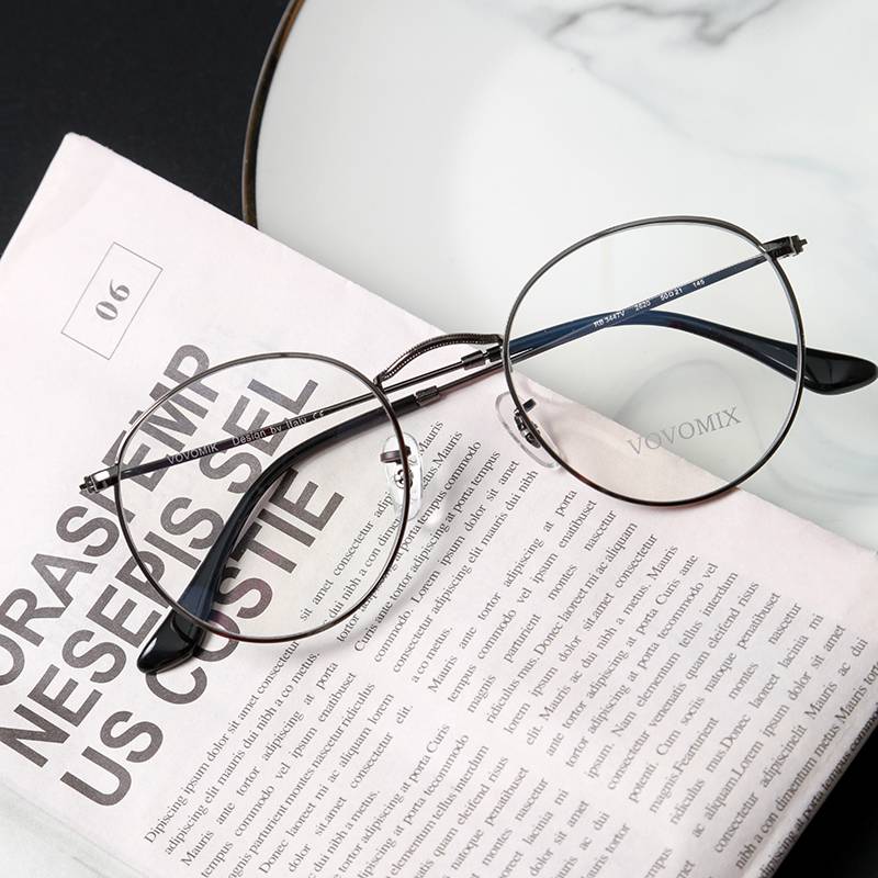 Four digits of the store!Memory metal material!Men's clothing couple myopia Blu -ray glasses frame mirror frame tide