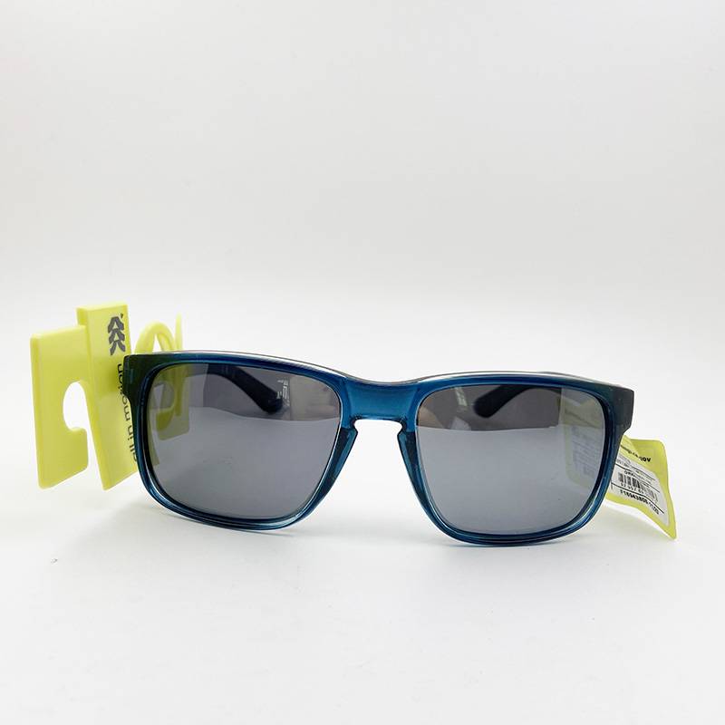Exporting to the original single men and women polarized sunglasses, fashion personality sunglasses anti -ultraviolet watch, driving sunshade