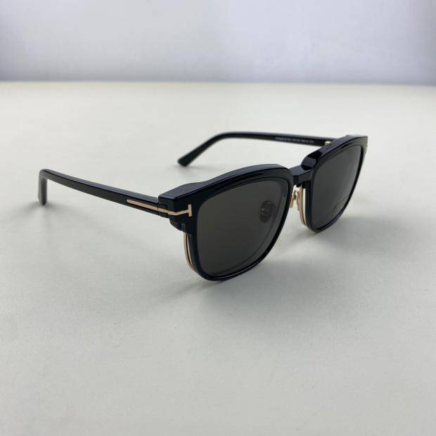 The new myopia gospel dual -use suite Pingguang sunglasses men's magnetic sucking lens lens clip TF5683