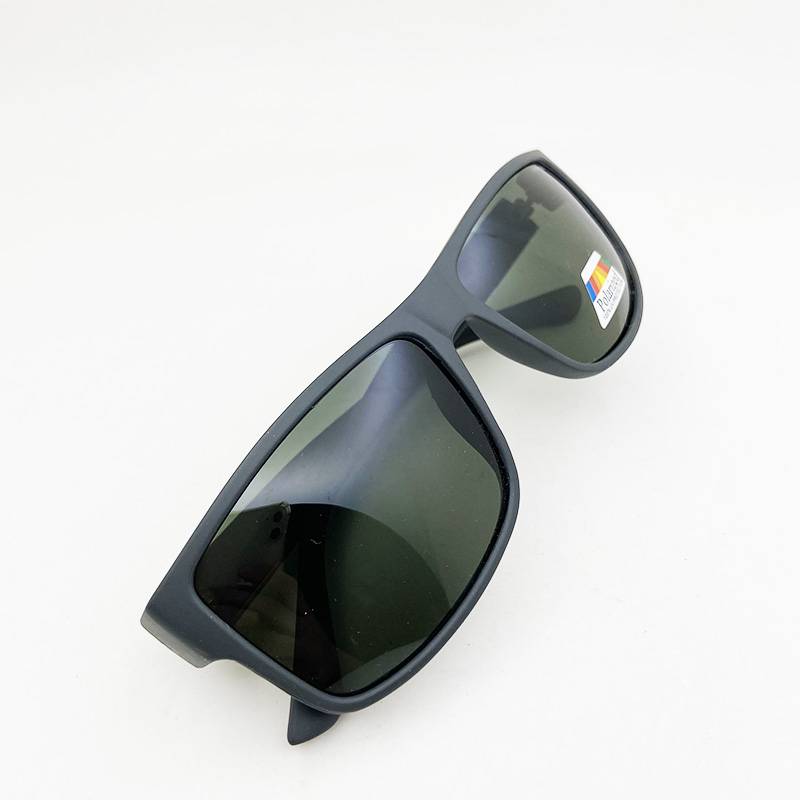 Pure original single men's polarized sunglasses driving mirror fishing glasses anti -ultraviolet watchmark sunglasses tide