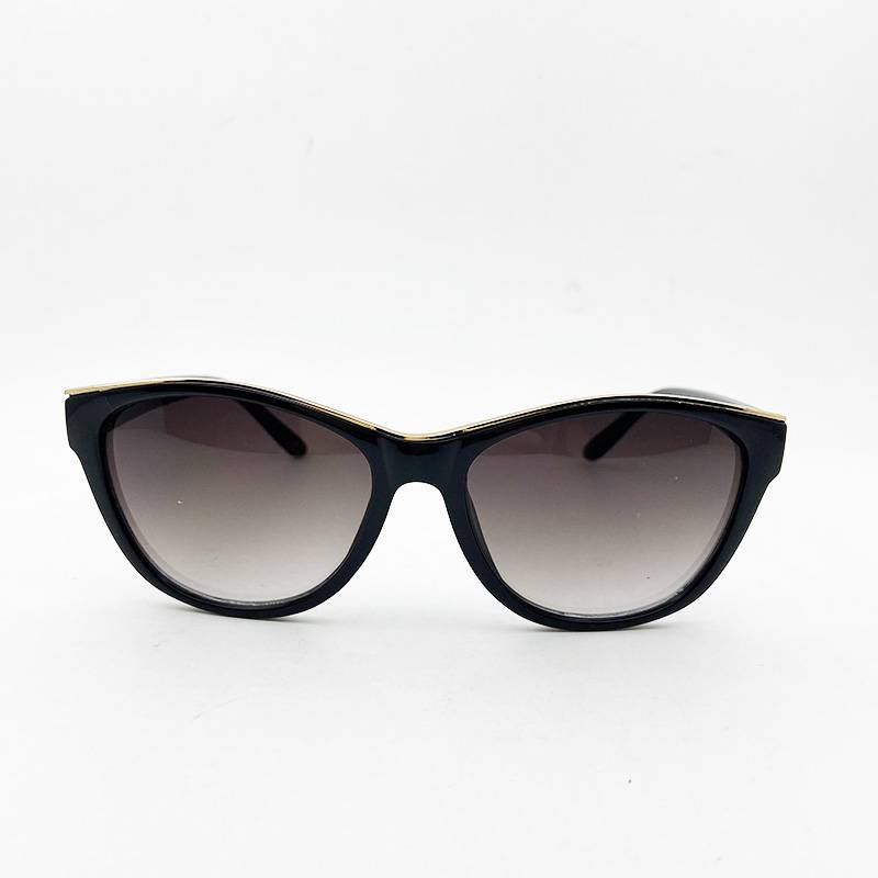 Export women's sunglasses brand fashion and comfortable sunglasses anti -ultraviolet eye mirror outdoor sunshade glasses
