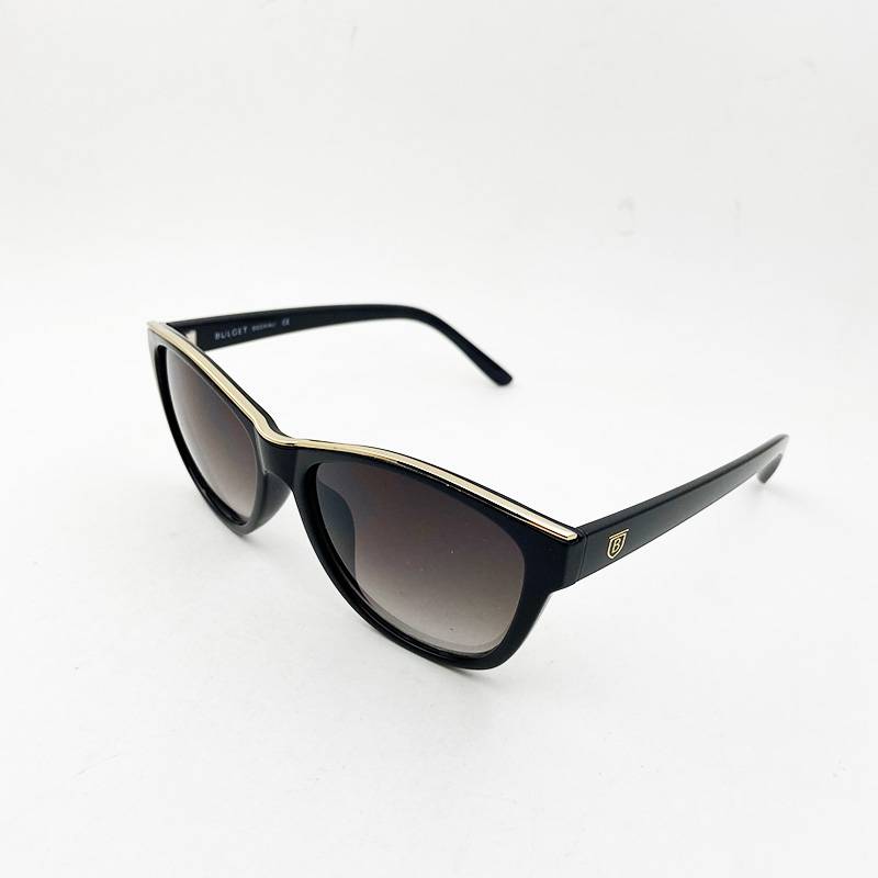 Export women's sunglasses brand fashion and comfortable sunglasses anti -ultraviolet eye mirror outdoor sunshade glasses