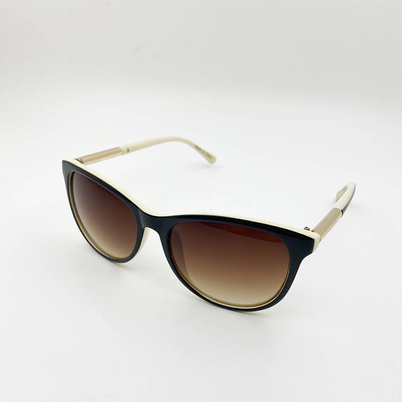 Exporting the original single women's sunglasses, fashionable sunglasses, anti -ultraviolet light -like nursing sunshade uV400