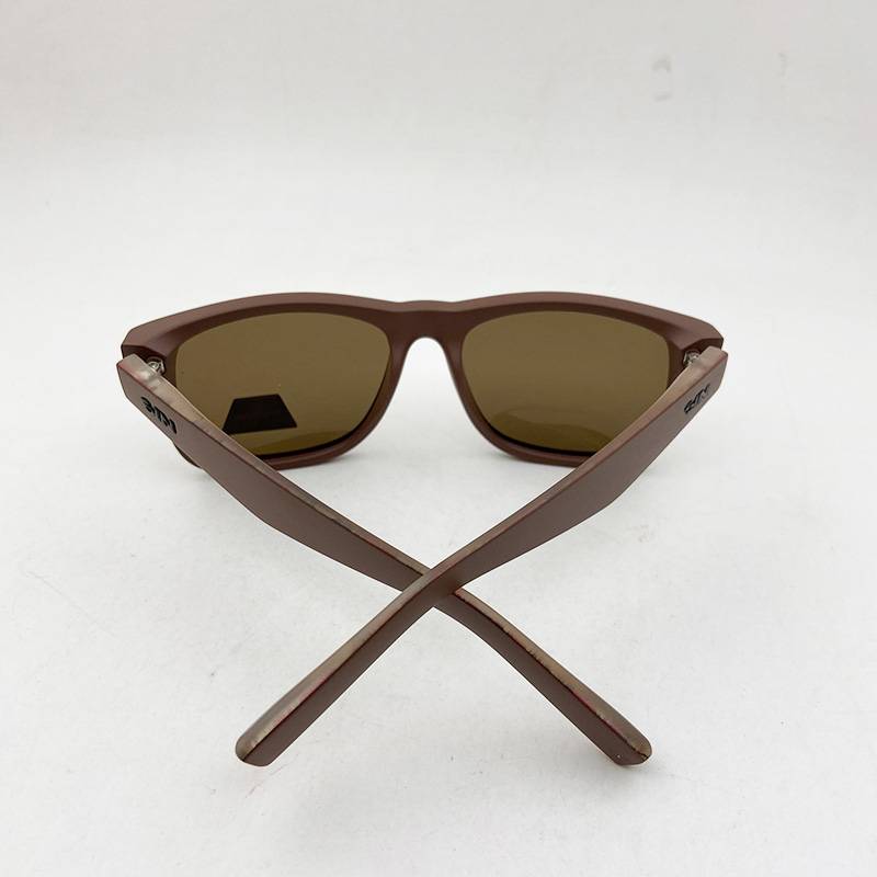 Export brand women's polarized sunglasses tide sunglasses anti -ultraviolet eye mirror outdoor sunshade glasses