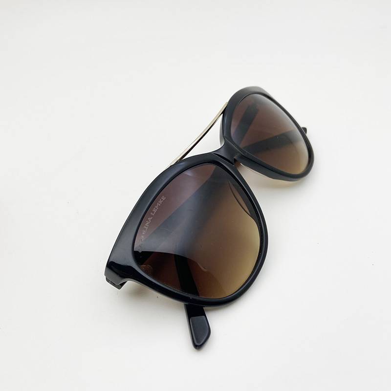 Sample men's and women's double beams of sunglasses fashionable sunglasses anti -ultraviolet watchmark uV400 UV400