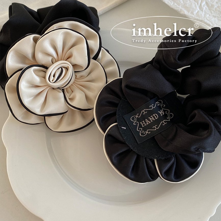 YANYE Fashion Elegant Couture Small Fragrance Black White Camellia Fabric Label Hair Band Large Intestine Hair Tie Scrunchies