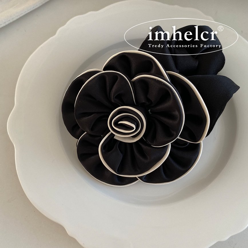 YANYE Fashion Elegant Couture Small Fragrance Black White Camellia Fabric Label Hair Band Large Intestine Hair Tie Scrunchies