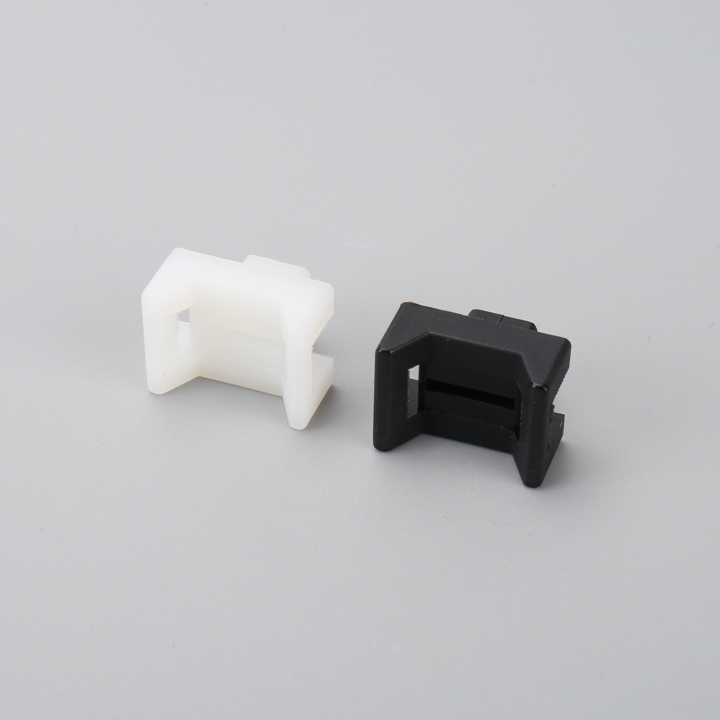 Factory High Quality HC-5 Oem Saddle Type Plastic Adjustable White Black 94-V2 Saddle Type Nylon Cable tie