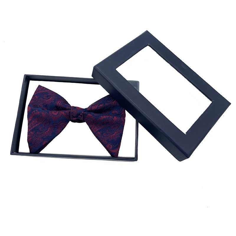 Processing custom men's polyester pointed bow tie