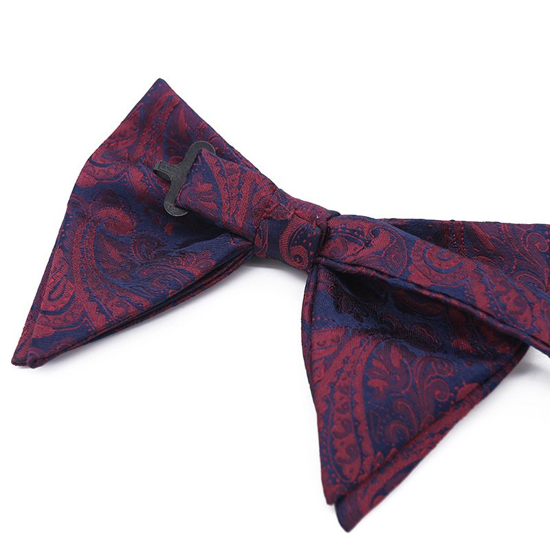 Processing custom men's polyester pointed bow tie